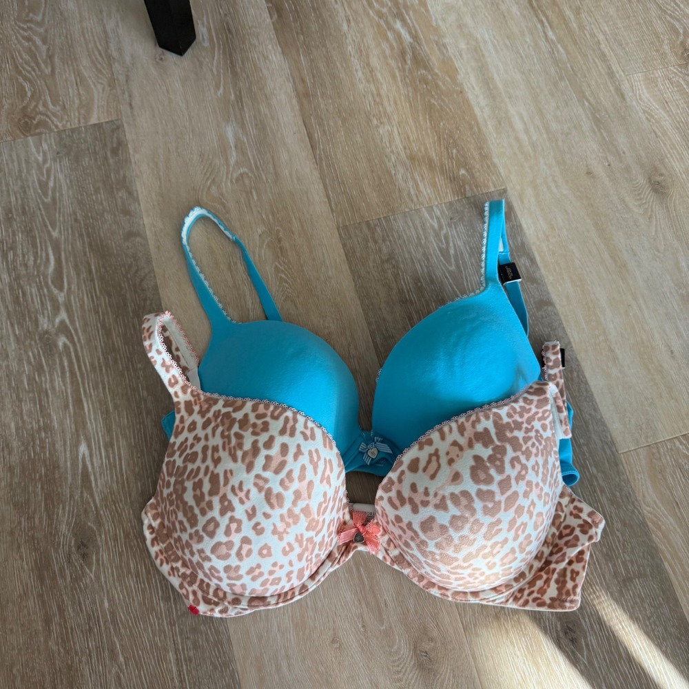 Lot 2 NWT Victoria's Secret Push Up Bras  Body By Victoria 38C Blue Nude Neutral - Picture 3 of 16